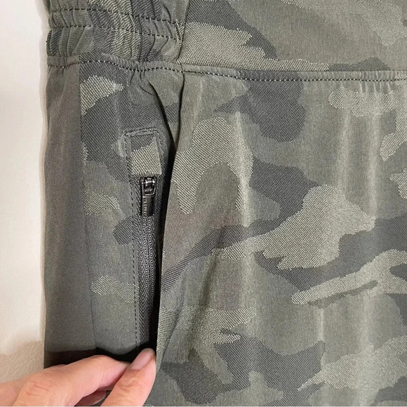 ATHLETA BROOKLYN CAMO LINED JOGGER comfy running gym - Picture 11 of 16